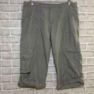 Gasoline Gray Cargo women’s  Capri Pants, size 12